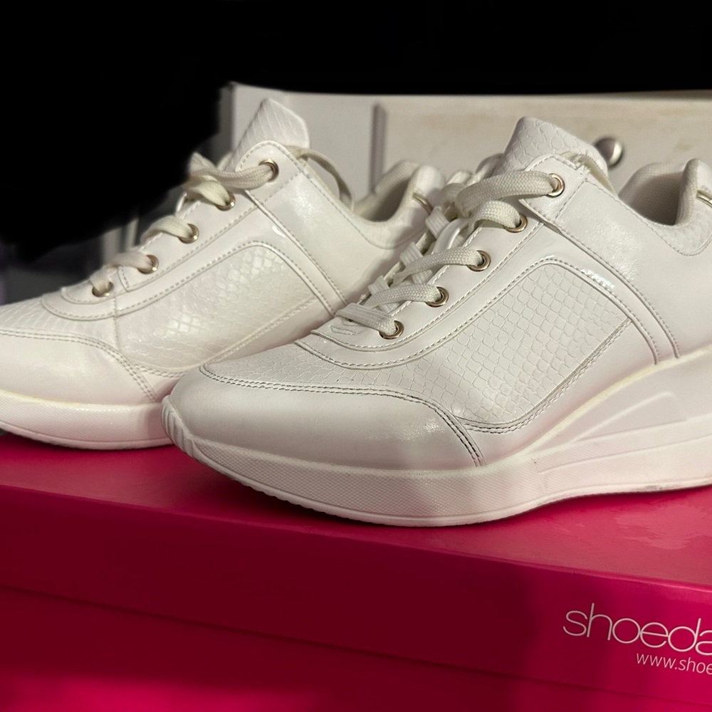 Good white shoes